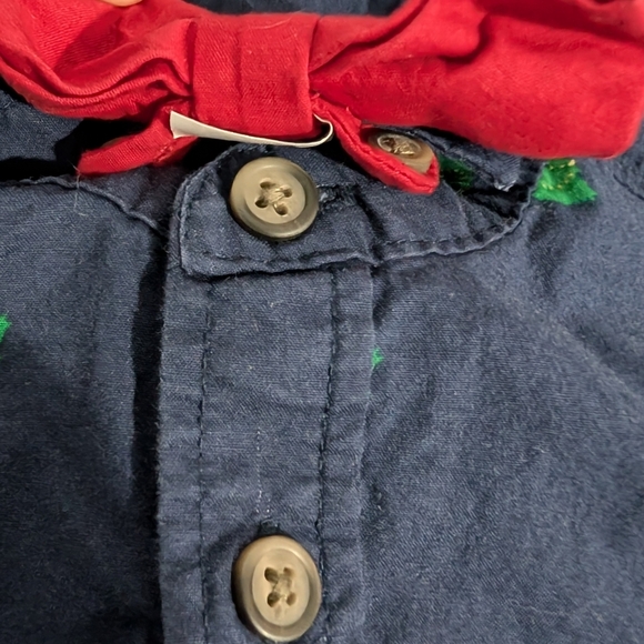 Lot of 2 (TWO) Toddler Boy Christmas Holiday Long Sleeve Shirts in Size 3T - Picture 4 of 7